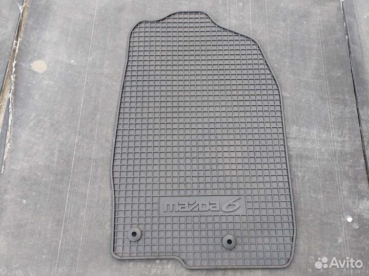 Автомобильные коврики резиновые