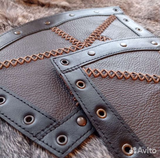 Женские наручи викинга натуральная кожа новые