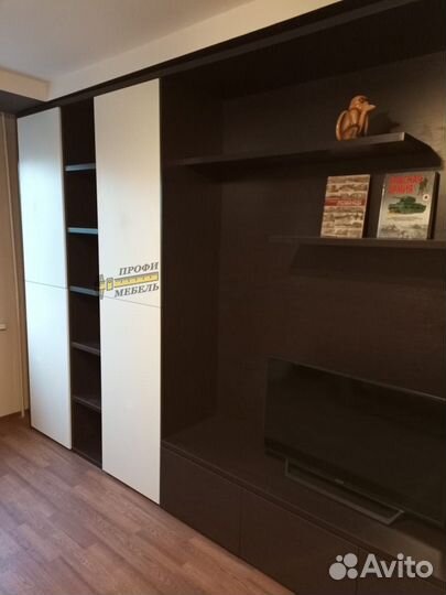 Стенка в гостиную