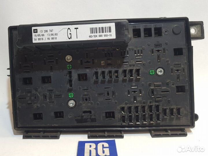 Блок предохранителей Opel Astra H