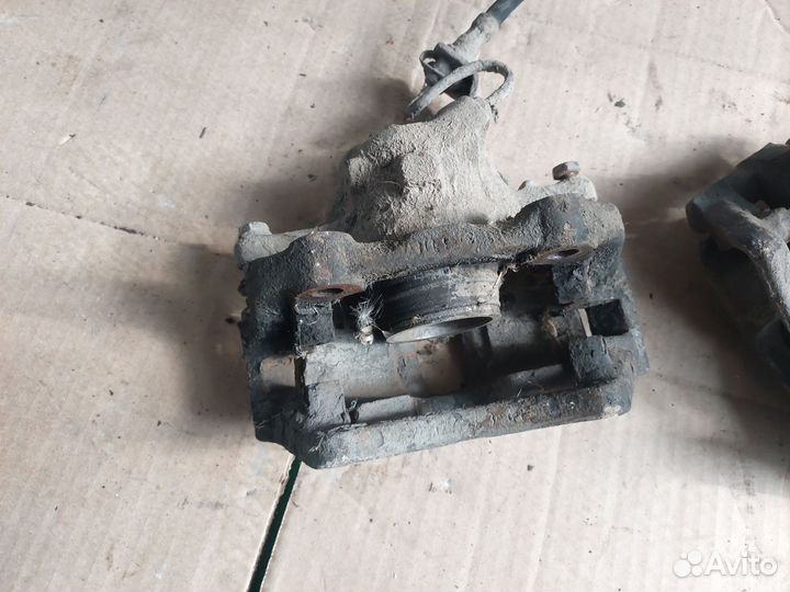 Суппорт передний volkswagen passat b4