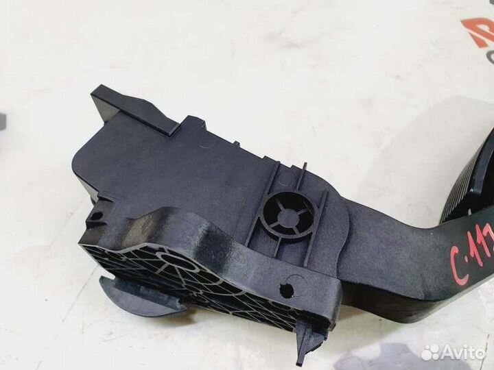 Педаль газа Mercedes-Benz Cla-Class C117 (117.342)