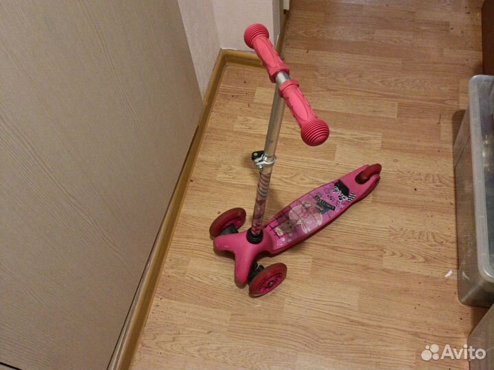 Самокат детский трехколесный