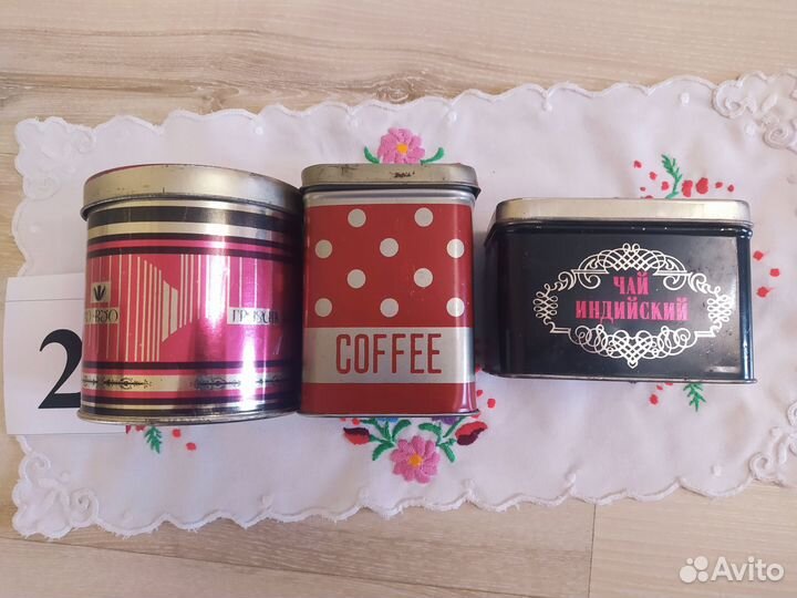 Разное СССР (часы,гантели,клетки,духи)