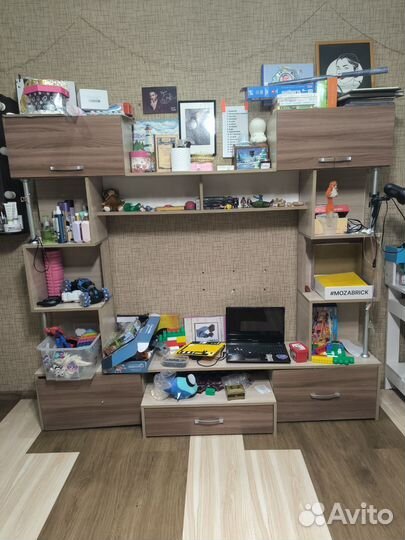 Стенка в гостиную