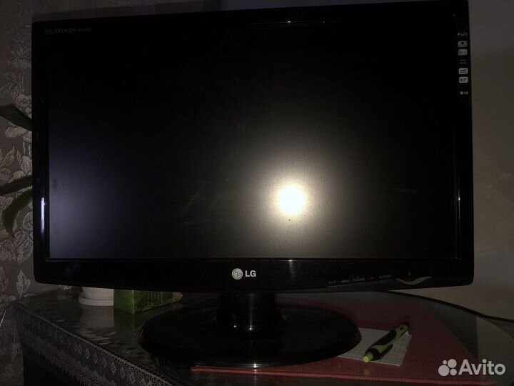 Монитор LG