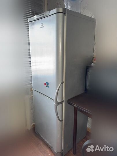 Холодильник