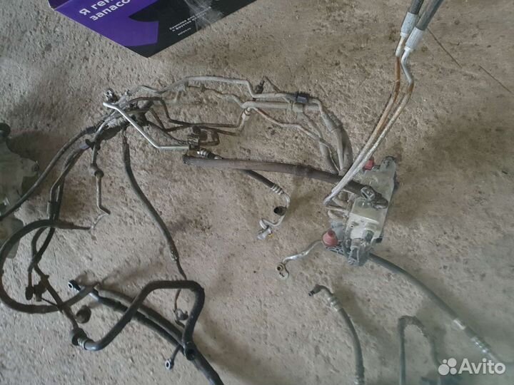 Трубки гидравлики кондиционера на бмв е70