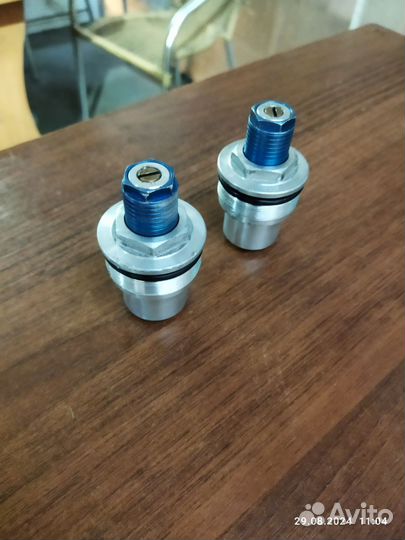 Регулирование болты на Yamaha xjr 1300