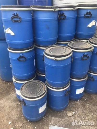 Бочка пластиковая 40л низкая.Посуда под вино