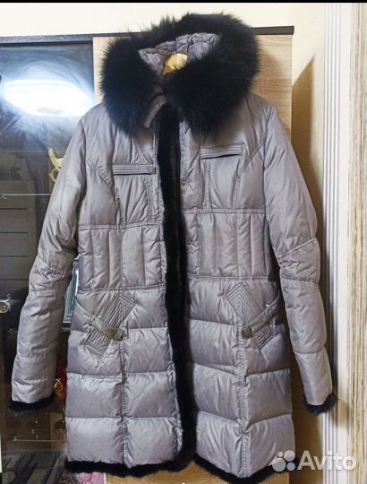 Пуховик женский