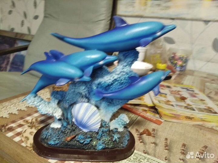 Дельфины для интерьера