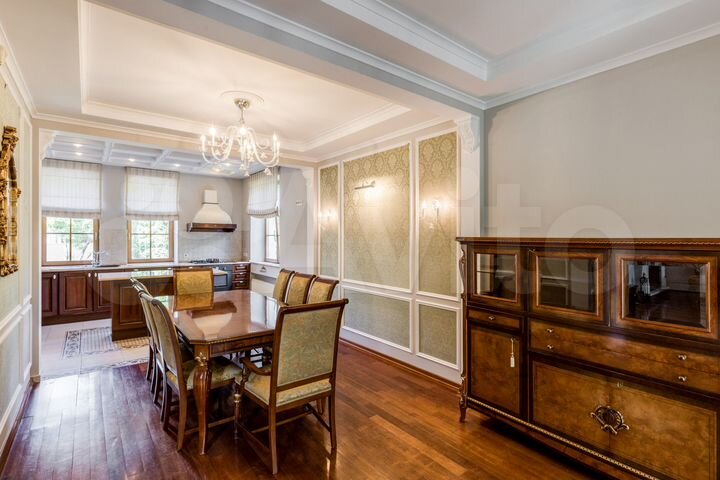 Дом 400 м² на участке 19 сот.