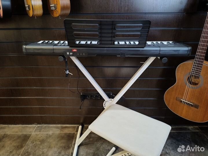 Синтезатор для обучения (Аналог Casio ct-s300)