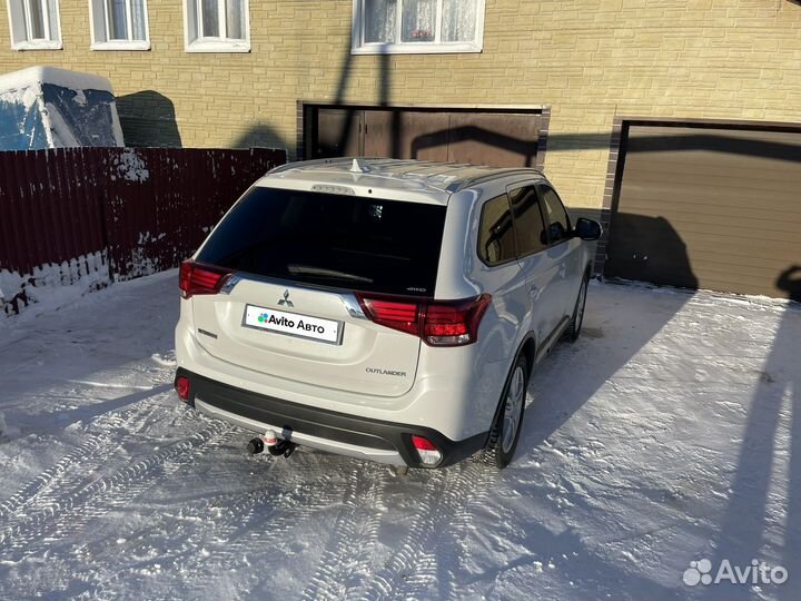 Mitsubishi Outlander 2.4 CVT, 2018, 53 000 км