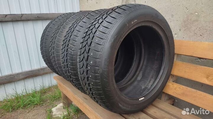 Tigar Sigura Stud 215/55 R16
