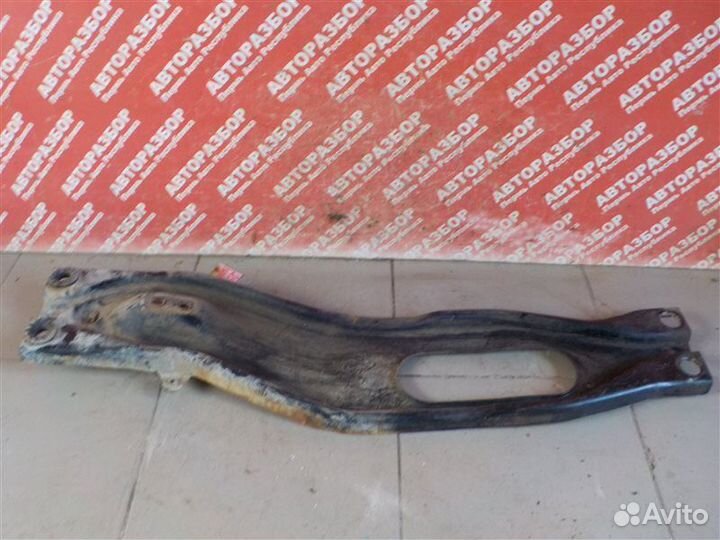 Балка подрамника передняя Kia Spectra FB2272