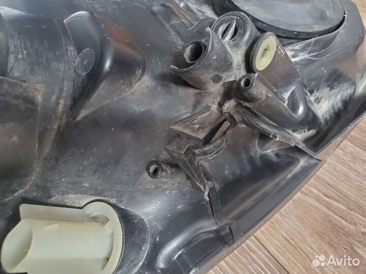 Фара Skoda Fabia 2 правая