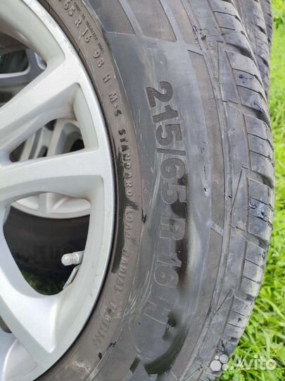 Continental ContiCrossContact LX2 215/65 R16