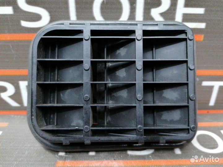 Решетка вентиляционная Mercedes-Benz M-Class W163