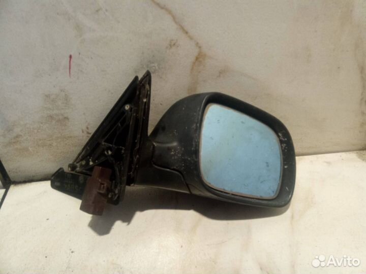 Зеркало наружное правое Audi A6 4A/C4