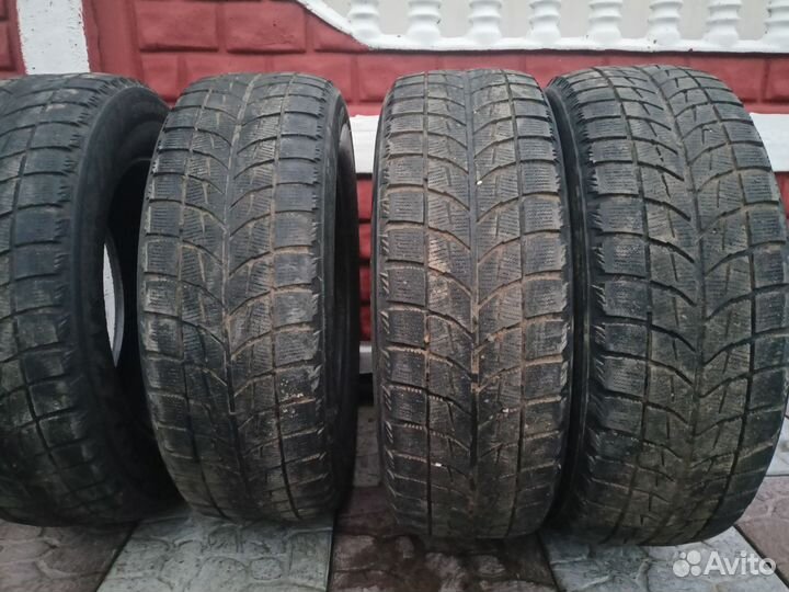 Bridgestone Blizzak WS-60 205/65 R16 95R