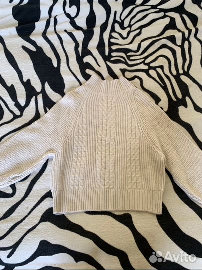 Женский свитер