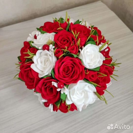 Цветочная композиция из фоамирана