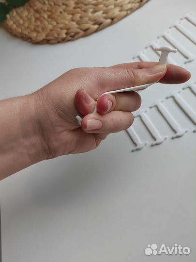 «Шнурки силиконовые, белого цвета»