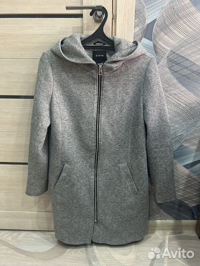 Пальто женское 46-48 L