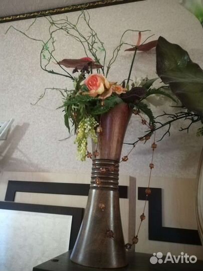 Искусственные растения в горшках