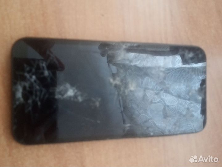 HUAWEI Y6 (2019), 2/32 ГБ