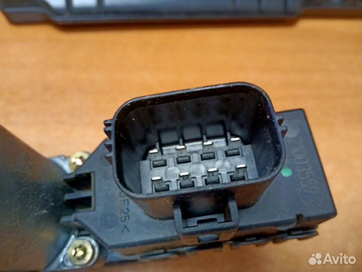 Мотор стеклоподъемника Ford Focus 1 2002