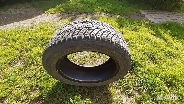 Nokian Tyres Hakkapeliitta 8 215/55 R17 98T
