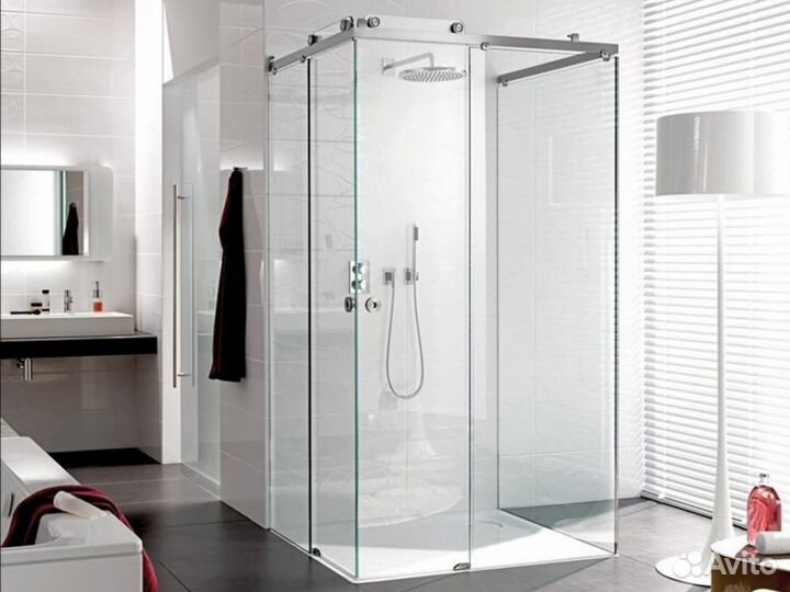Душевая кабина в ванной