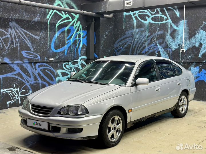 Toyota Avensis 1.6 МТ, 1999, 297 000 км