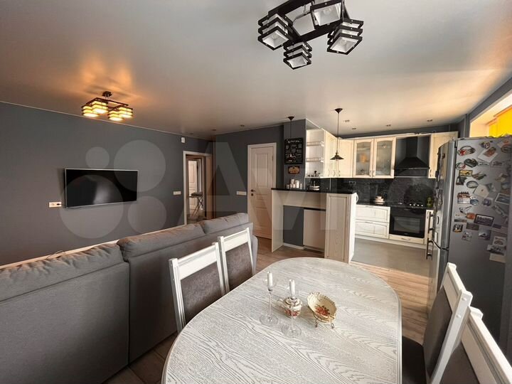 4-к. квартира, 92 м², 5/9 эт.