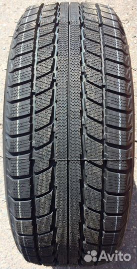 Triangle TR777 215/55 R17 98V