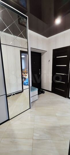 1-к. квартира, 52 м², 2/5 эт.