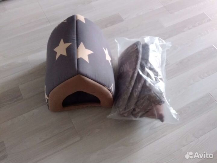 Домики и лежаки для животных новые