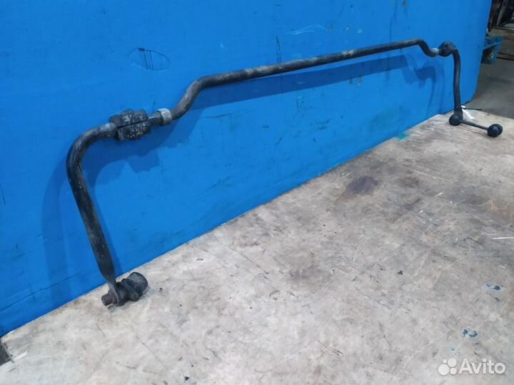 Стабилизатор поперечной устойчивости задний Nissan