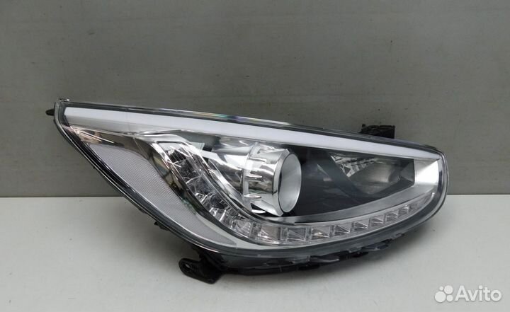 Фара правая Hyundai Solaris 2012-2014 с дхо