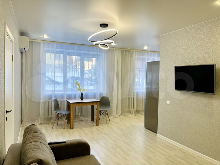 2-к. квартира, 48 м², 1/10 эт.