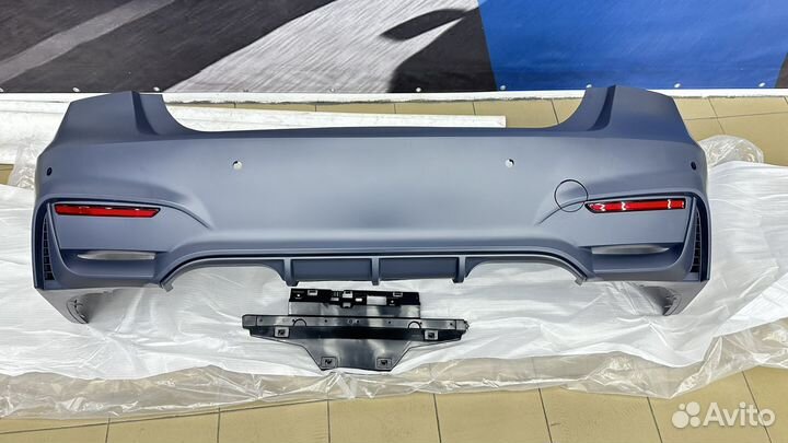 Задний бампер на бмв ф30 м3 новый