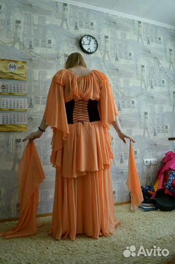 Продам два восточных костюма