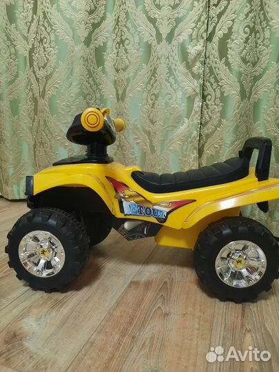 Квадроцикл каталка