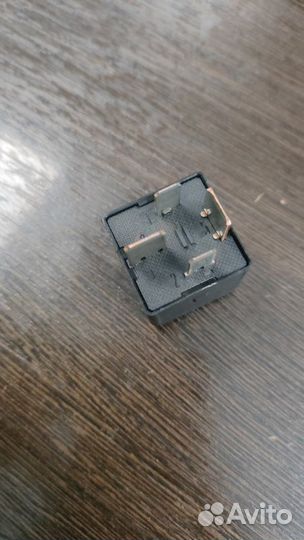 Реле Bmw 530 D E61 M57N 306D2EU4 2004