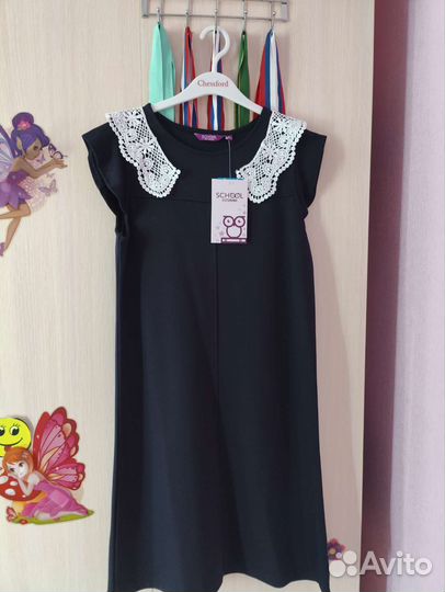 Платье для девочки новое 146