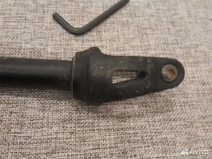 Вилка от трюкового самоката с болтами без трешен