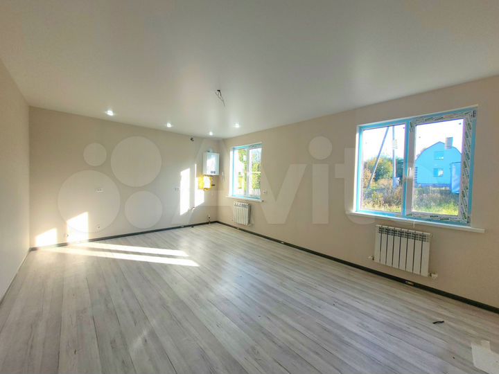 Дом 90 м² на участке 6 сот.